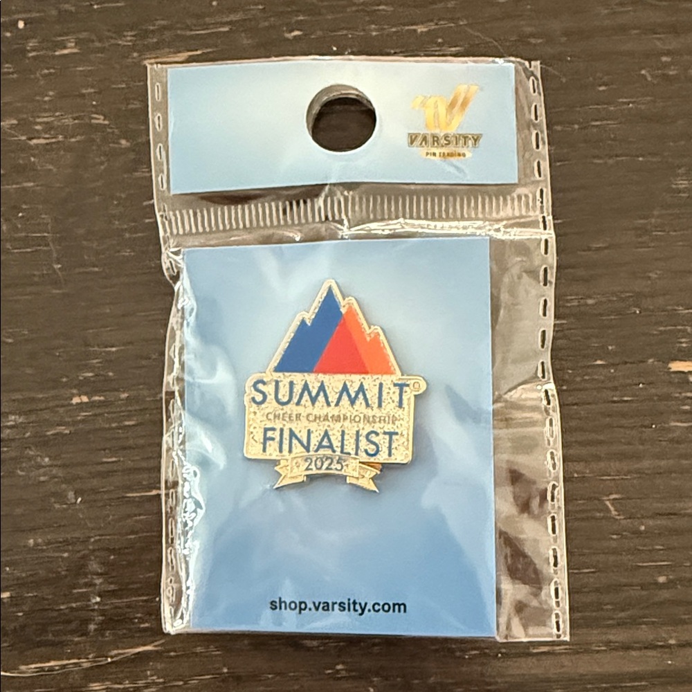 Varsity Summit 2023 Finalist Pin in Blue, Red, and Gold